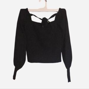 Forever 21 Womens Black Cropped Sweater Size S. NWT